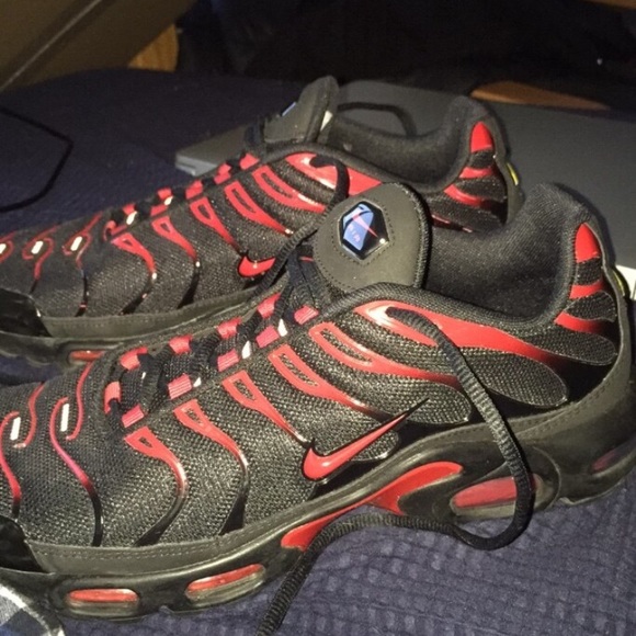 Nike air max plus tn Black/Red - Picture 2 of 3